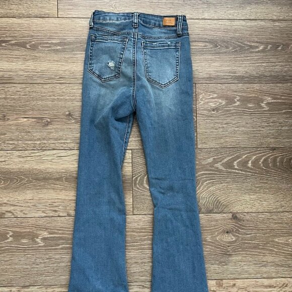 Simple Society Medium Wash High Rise Classic 5 Pocket Flare Jeans Size 00/23 - Picture 5 of 10